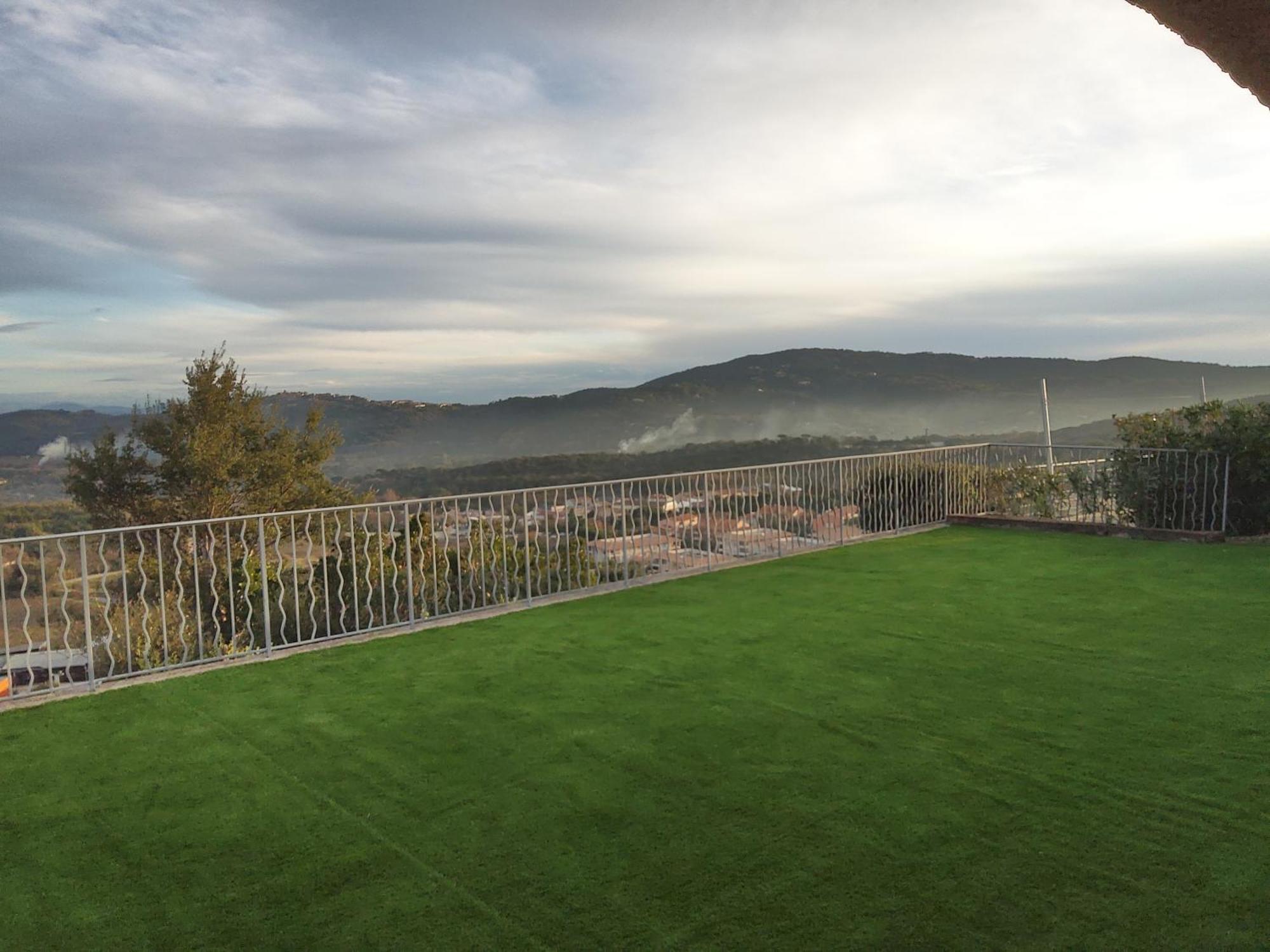 Valmer Vue Panoramique Avec Piscine Casa de Férias