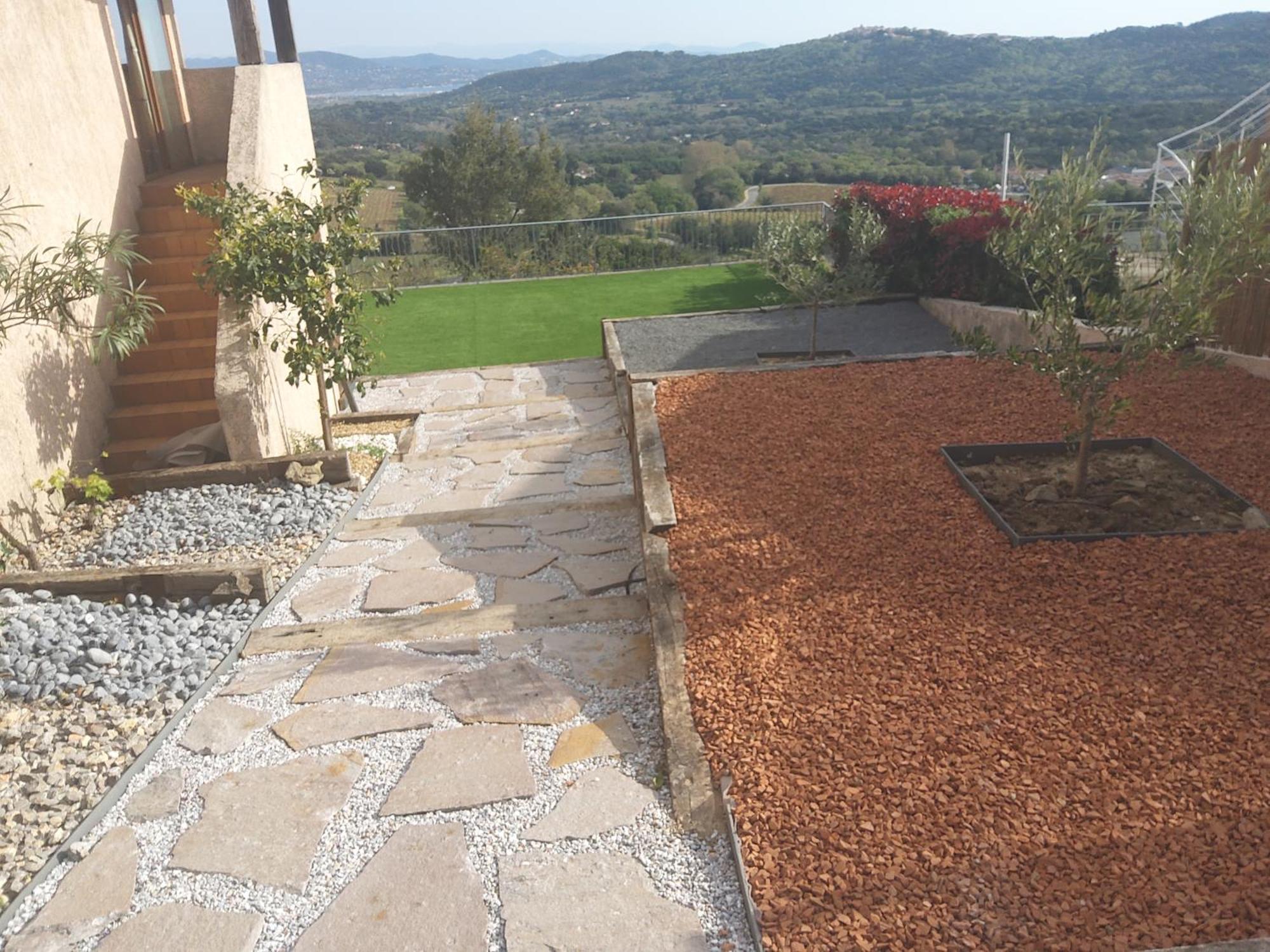 Valmer Vue Panoramique Avec Piscine *