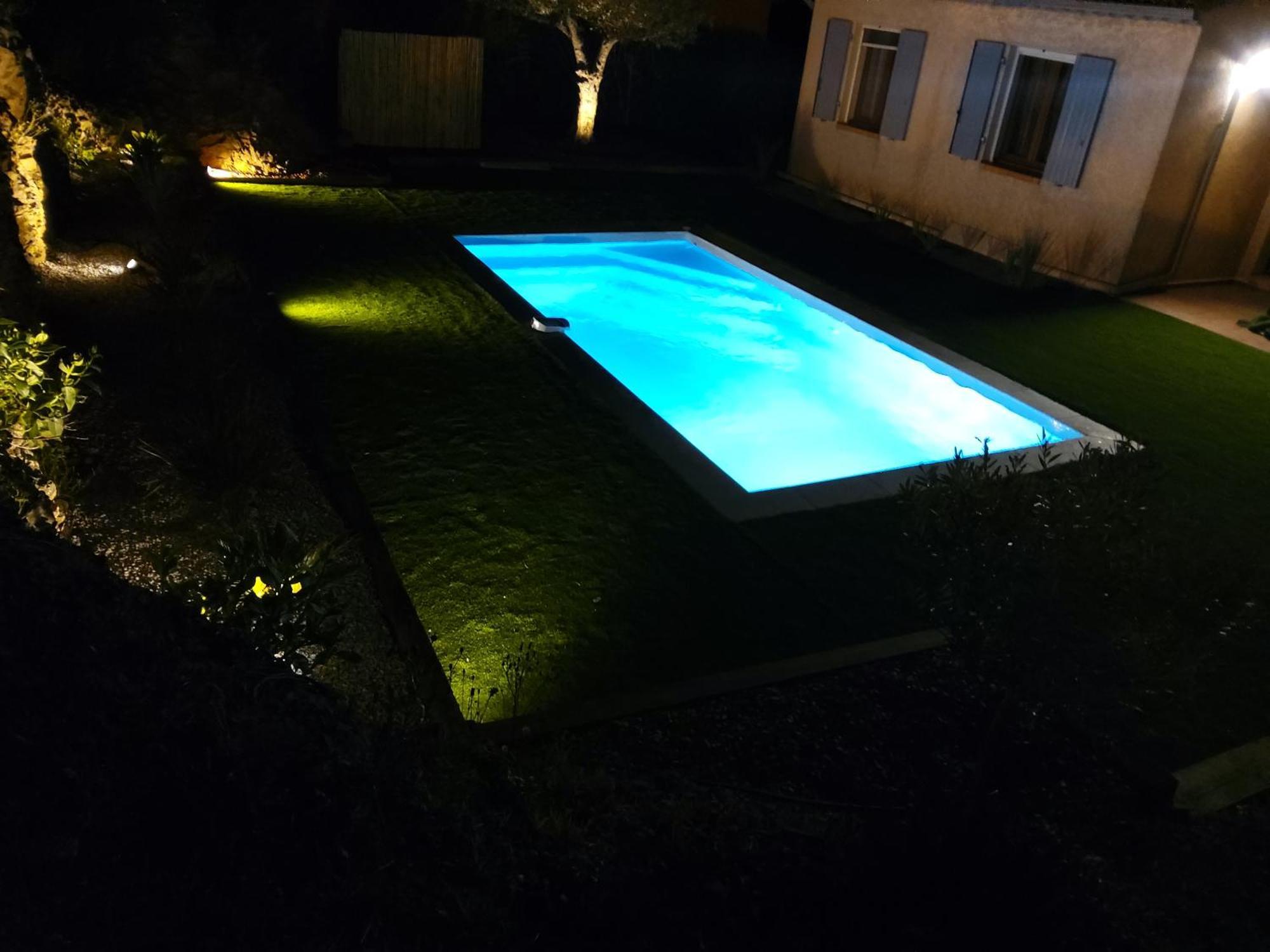 Valmer Vue Panoramique Avec Piscine