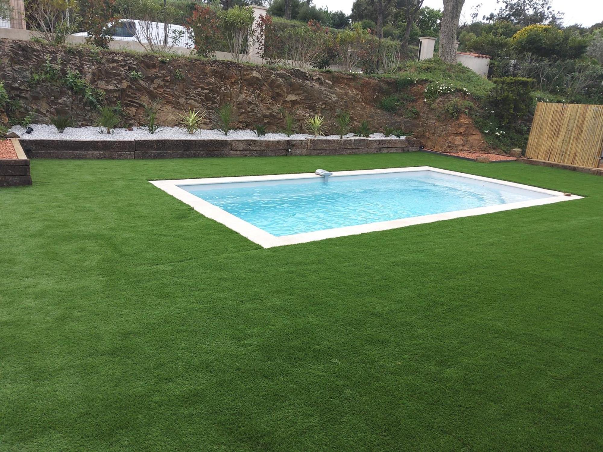 Valmer Vue Panoramique Avec Piscine
